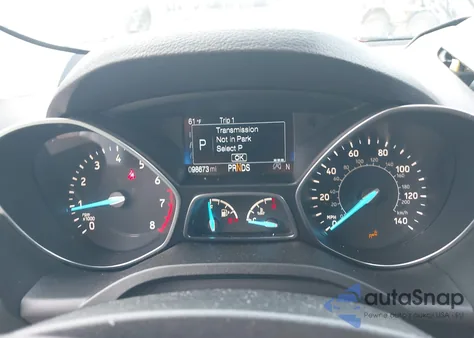 2017 Ford Escape Titanium z USA, uszkodzony, nr VIN 1FMCU9JD3HUD29461